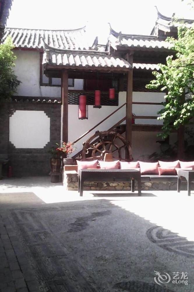 Lijiang Merry Inn מראה חיצוני תמונה